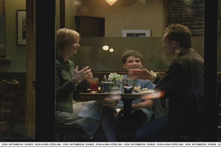 littlemanhattan-captures1038.jpg littlemanhattan-captures1038.jpg