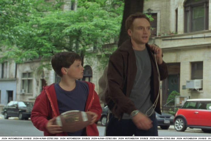 littlemanhattan-captures123.jpg littlemanhattan-captures123.jpg
