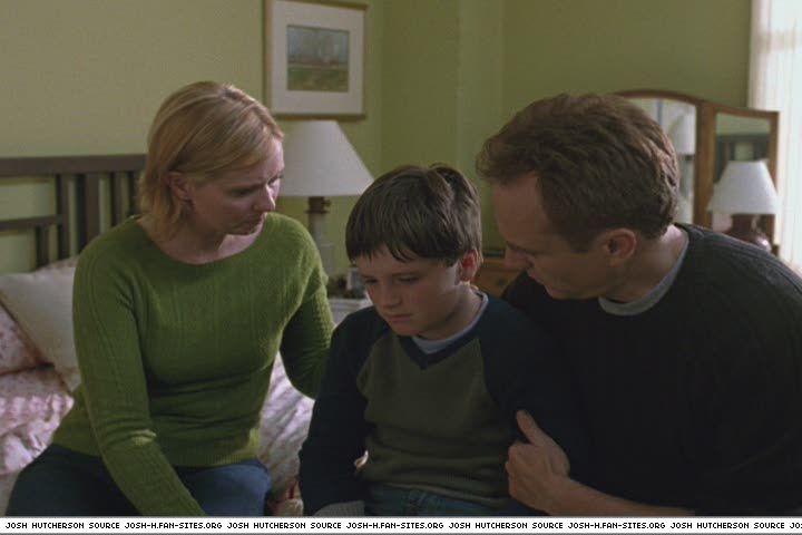 littlemanhattan-captures320.jpg littlemanhattan-captures320.jpg