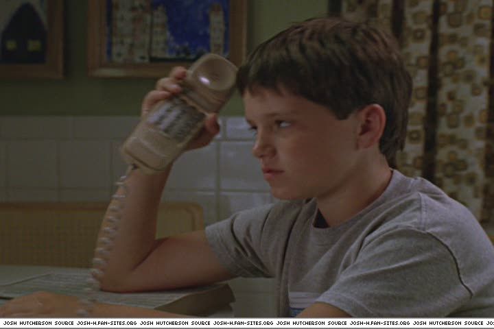 littlemanhattan-captures353.jpg littlemanhattan-captures353.jpg