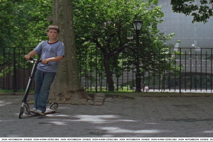 littlemanhattan-captures356.jpg littlemanhattan-captures356.jpg
