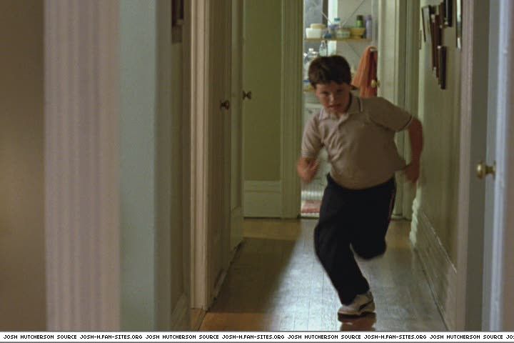 littlemanhattan-captures546.jpg littlemanhattan-captures546.jpg