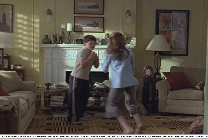 littlemanhattan-captures586.jpg littlemanhattan-captures586.jpg