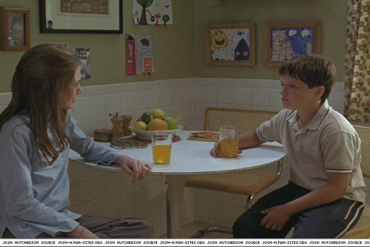littlemanhattan-captures608.jpg littlemanhattan-captures608.jpg