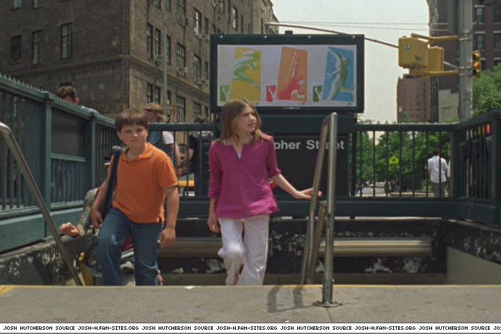 littlemanhattan-captures659.jpg littlemanhattan-captures659.jpg
