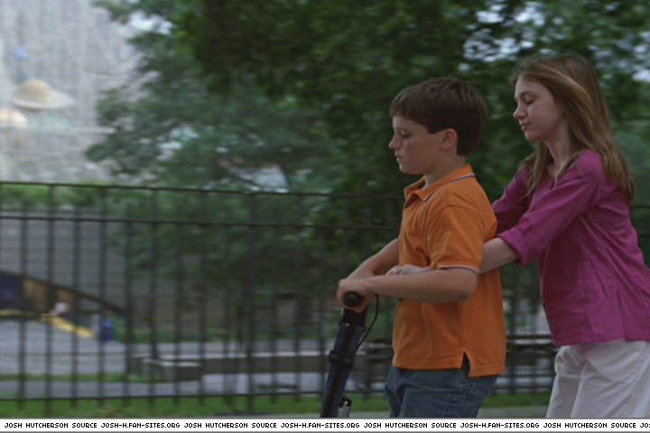 littlemanhattan-captures746.jpg littlemanhattan-captures746.jpg