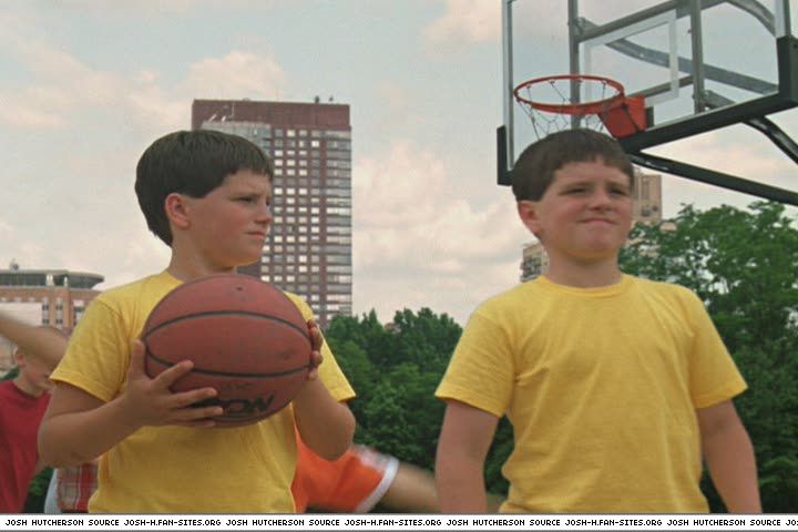 littlemanhattan-captures825.jpg littlemanhattan-captures825.jpg