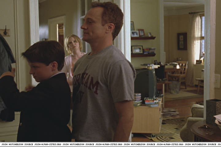 littlemanhattan-captures903.jpg littlemanhattan-captures903.jpg