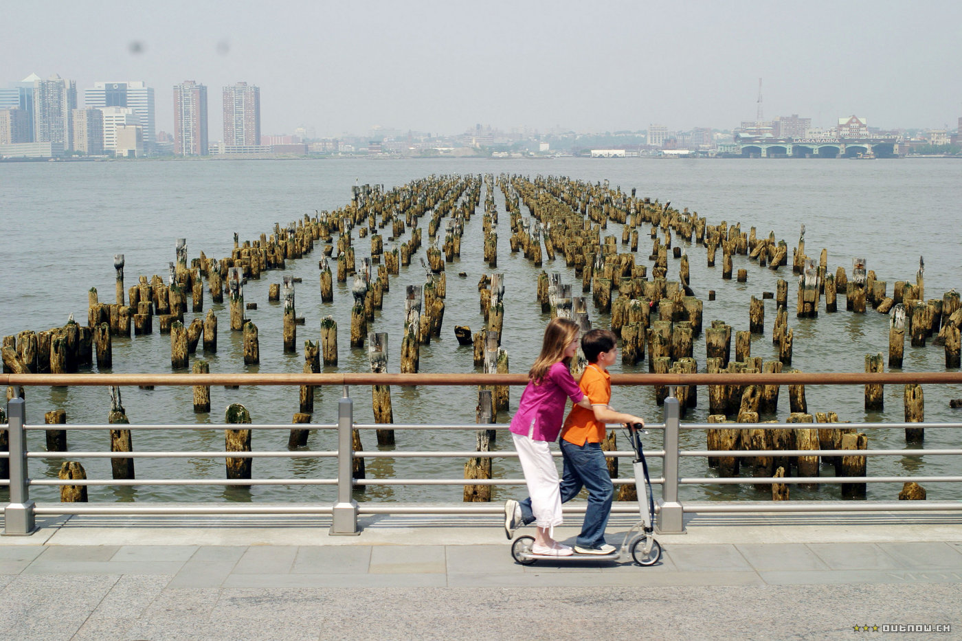 littlemanhattan-promos019.jpg littlemanhattan-promos019.jpg