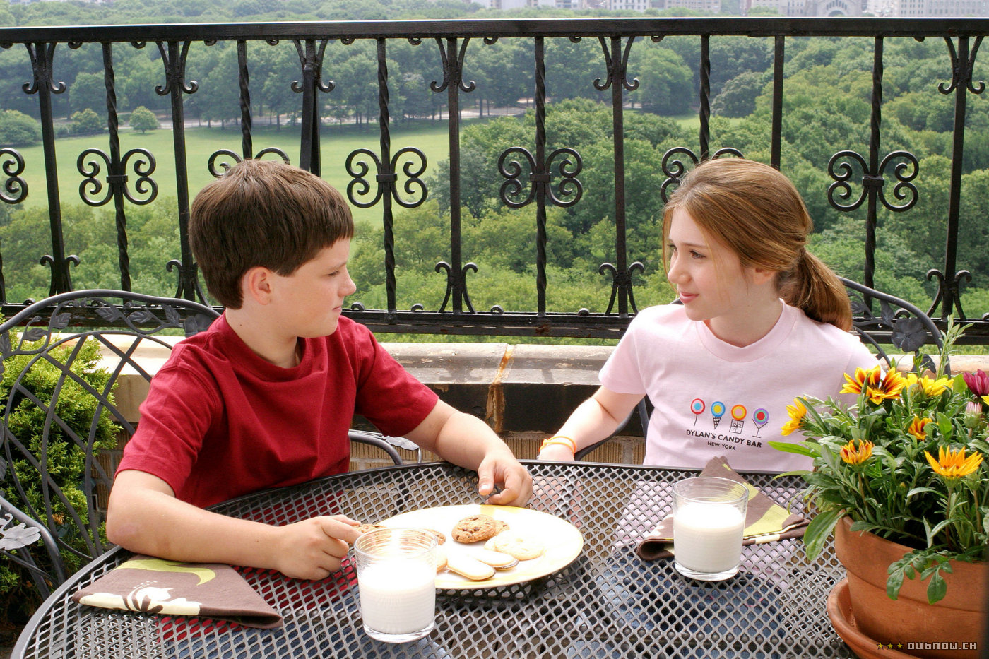 littlemanhattan-promos027.jpg littlemanhattan-promos027.jpg