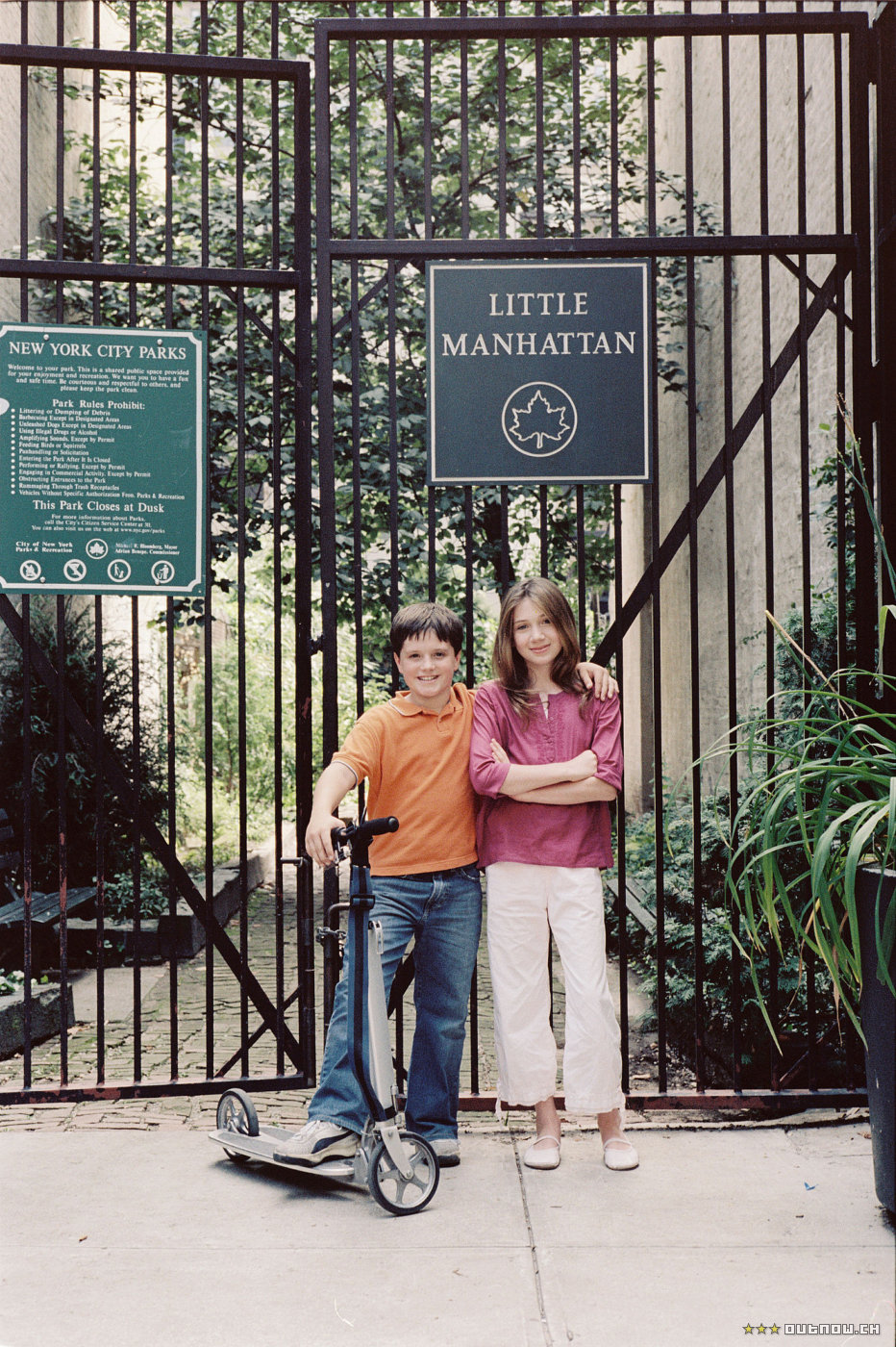 littlemanhattan-promos030.jpg littlemanhattan-promos030.jpg