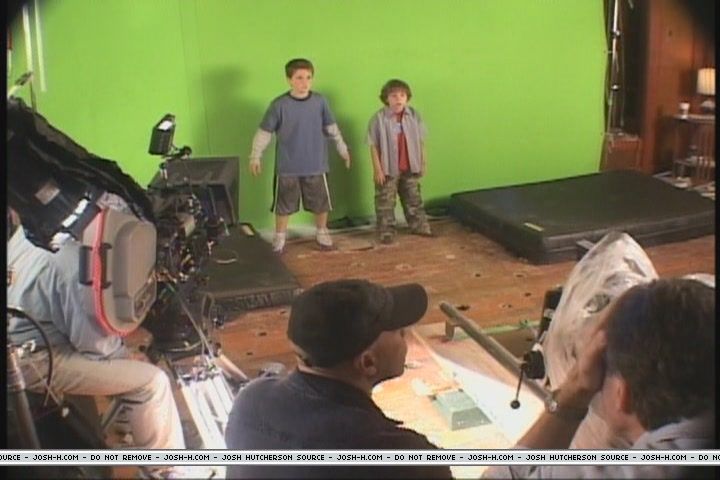 zathura-castfeature051.JPG