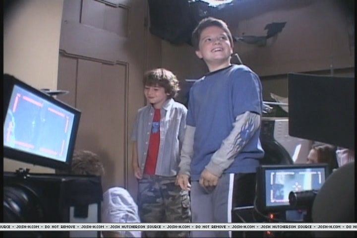 zathura-castfeature086.JPG