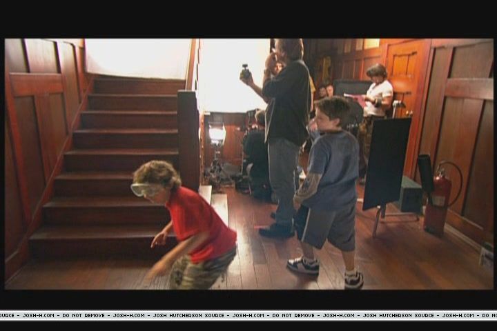 zathura-castfeature099.JPG
