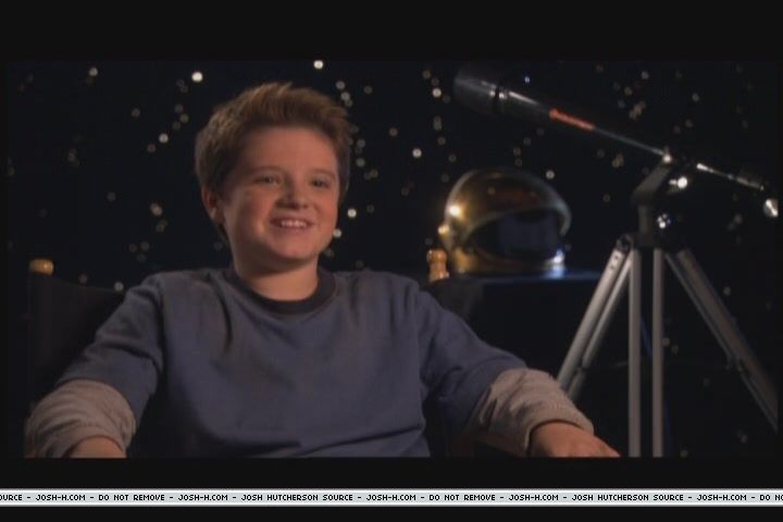 zathura-castfeature190.JPG