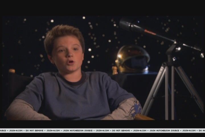 zathura-castfeature216.JPG