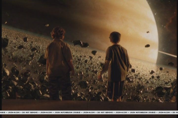 zathura-rightmovesfeature012.JPG