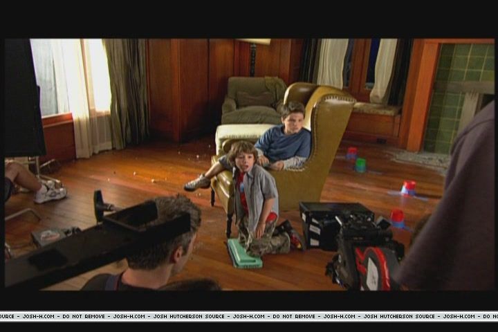 zathura-rightmovesfeature051.JPG