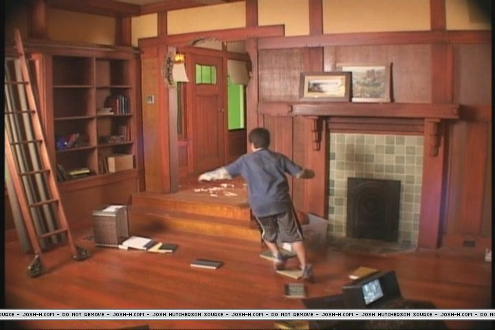 zathura-rightmovesfeature064.JPG