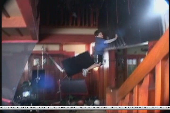 zathura-rightmovesfeature086.JPG