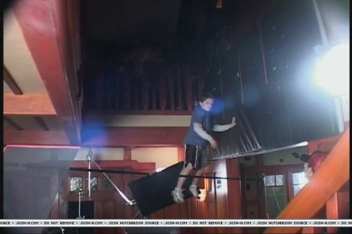 zathura-rightmovesfeature087.JPG