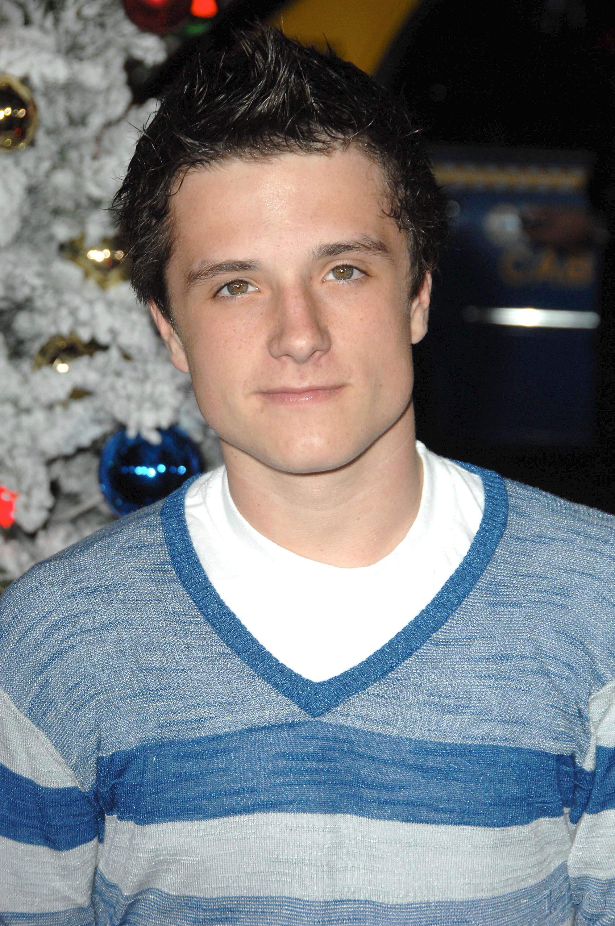 Four_Christmases_004.jpg