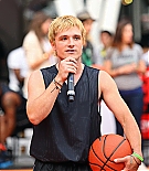 Filename=049.jpg
Filesize=689KiB
Dimensions=2474x3000
Date added=Aug 20, 2012 049.jpg