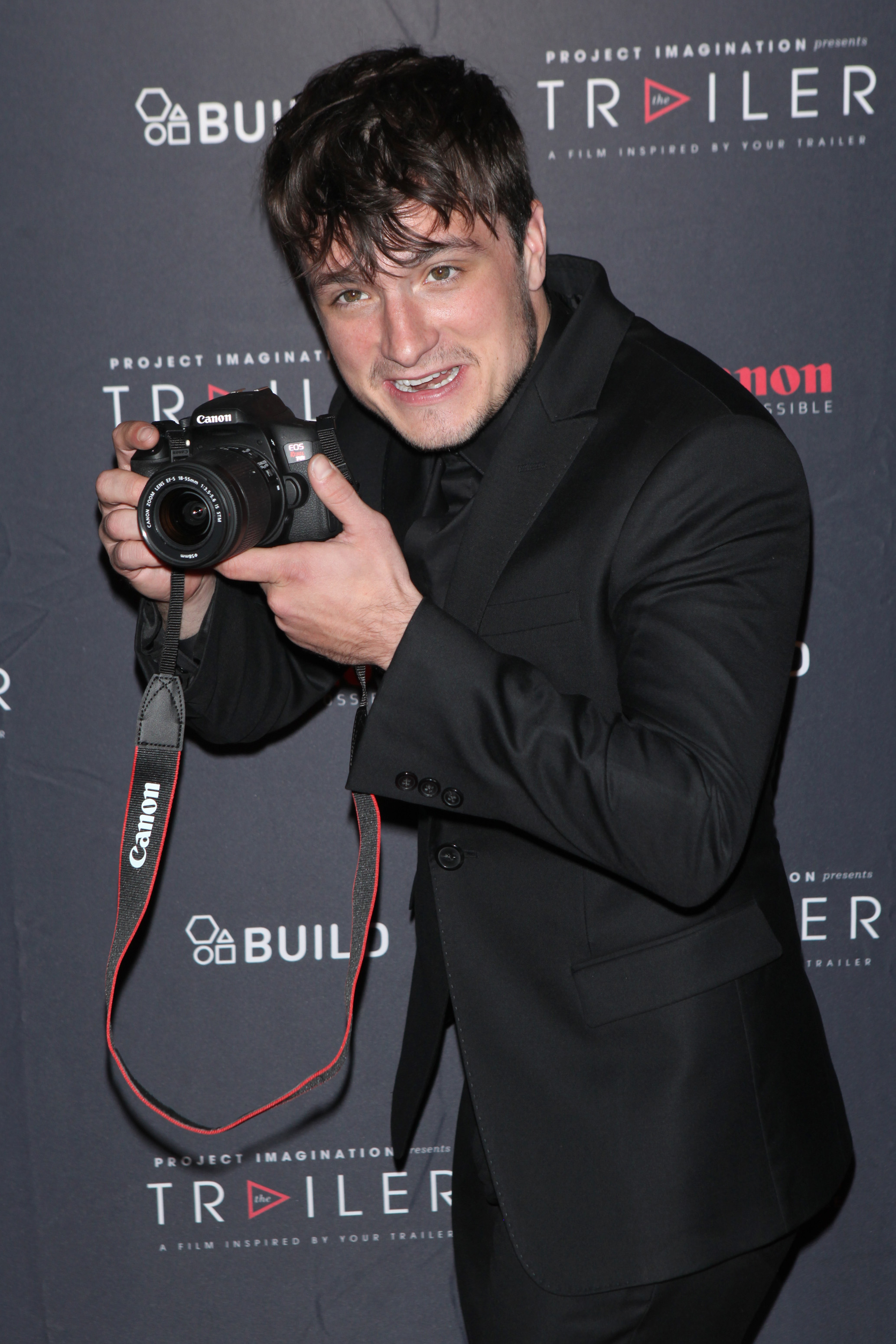 The_Rusted_Premiere_001.jpg The_Rusted_Premiere_001.jpg