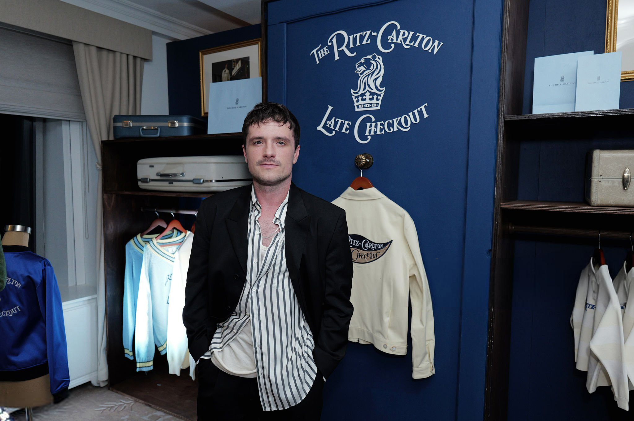 simplyjoshhutcherson-006.jpg simplyjoshhutcherson-006.jpg