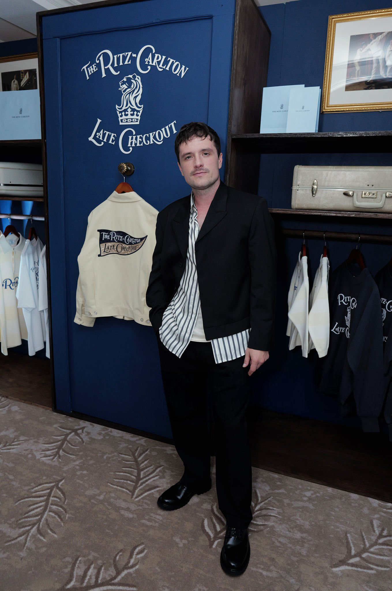 simplyjoshhutcherson-007.jpg