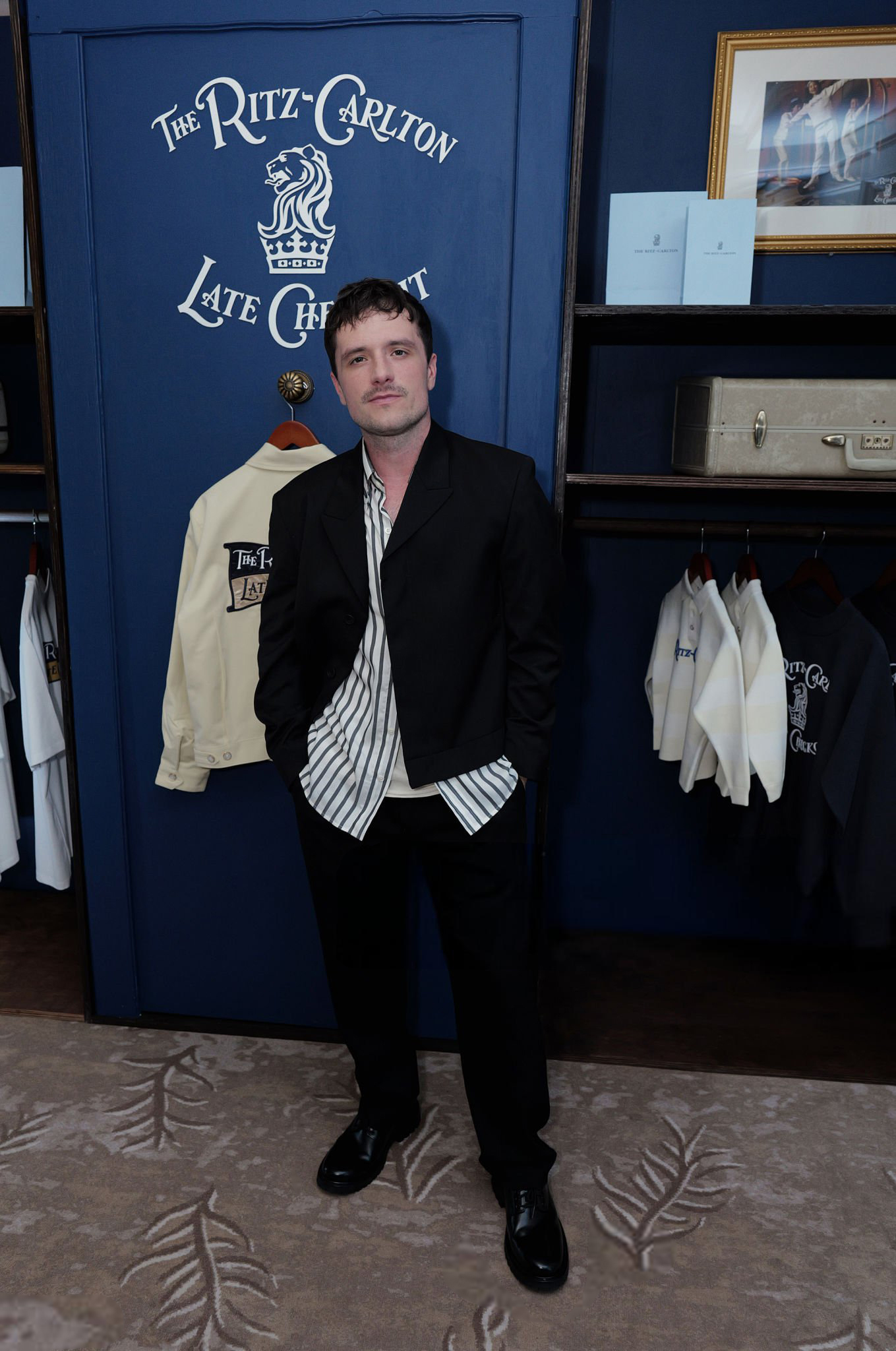 simplyjoshhutcherson-008.jpg